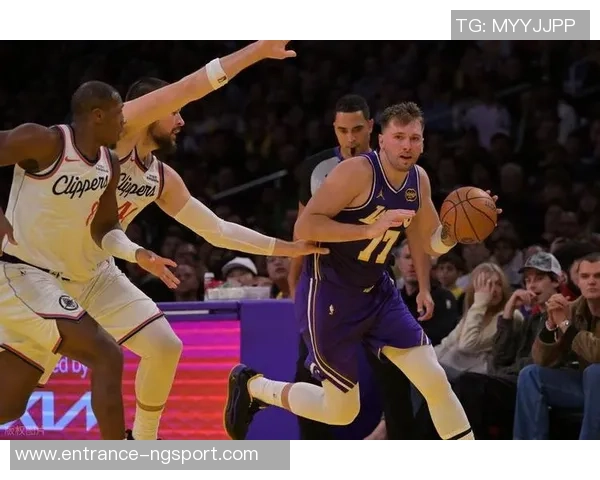 360直播快船对决湖人精彩赛事回顾与分析全场亮点不容错过 360直播快船对决湖人精彩赛事回顾与分析全场亮点不容错过