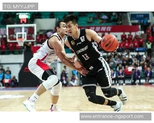 八一队与新疆队的激烈对决引发球迷热议精彩瞬间回顾与战术分析