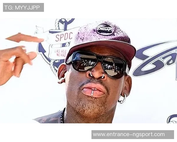 大本钟华莱士与罗德曼的篮球对决谁能笑到最后